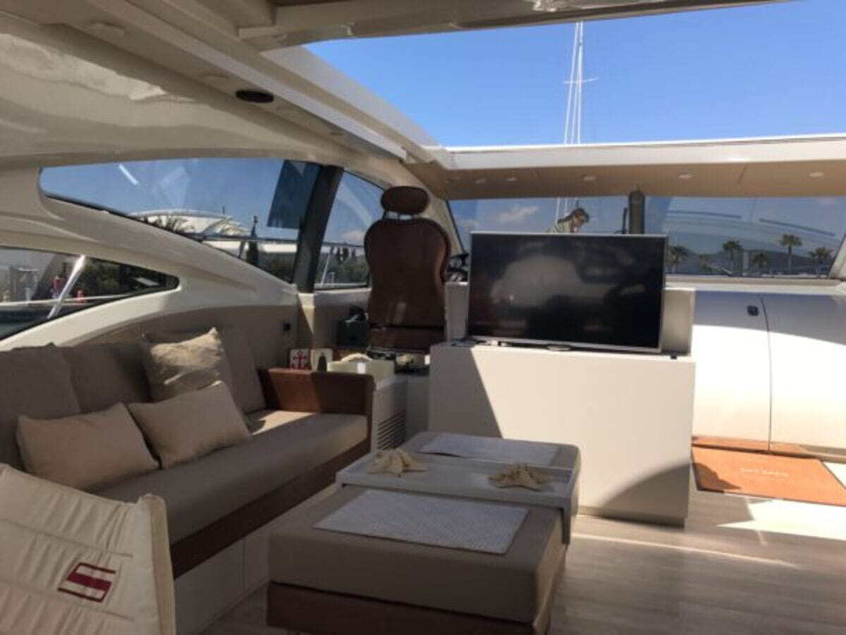 AZIMUT 68 — photo 11