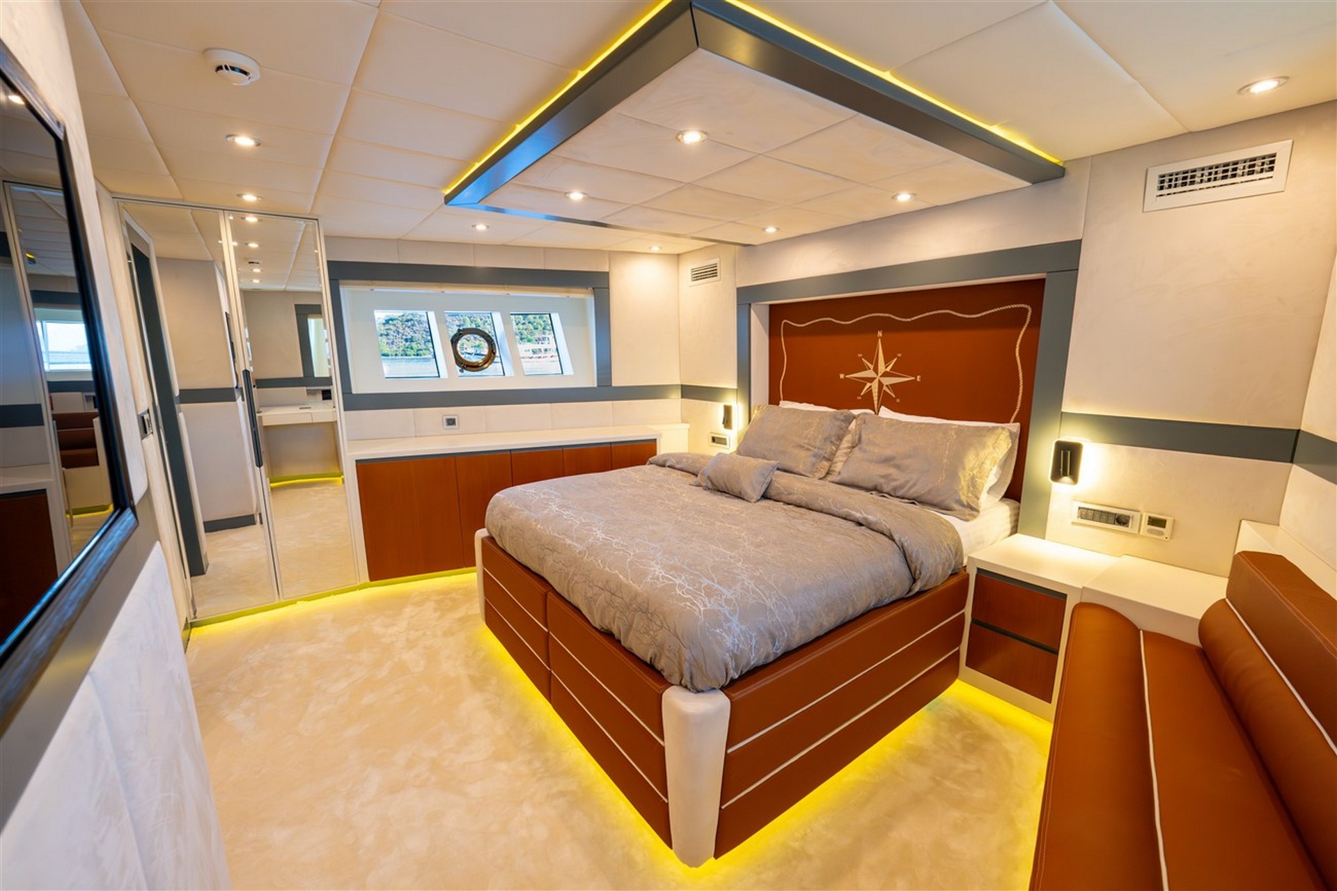 Trawler — photo 14