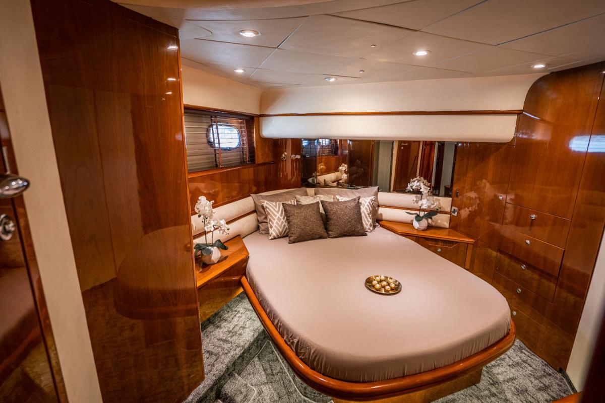 Princess 65 — photo 2