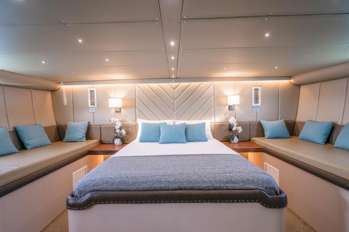 King Yacht — photo 12