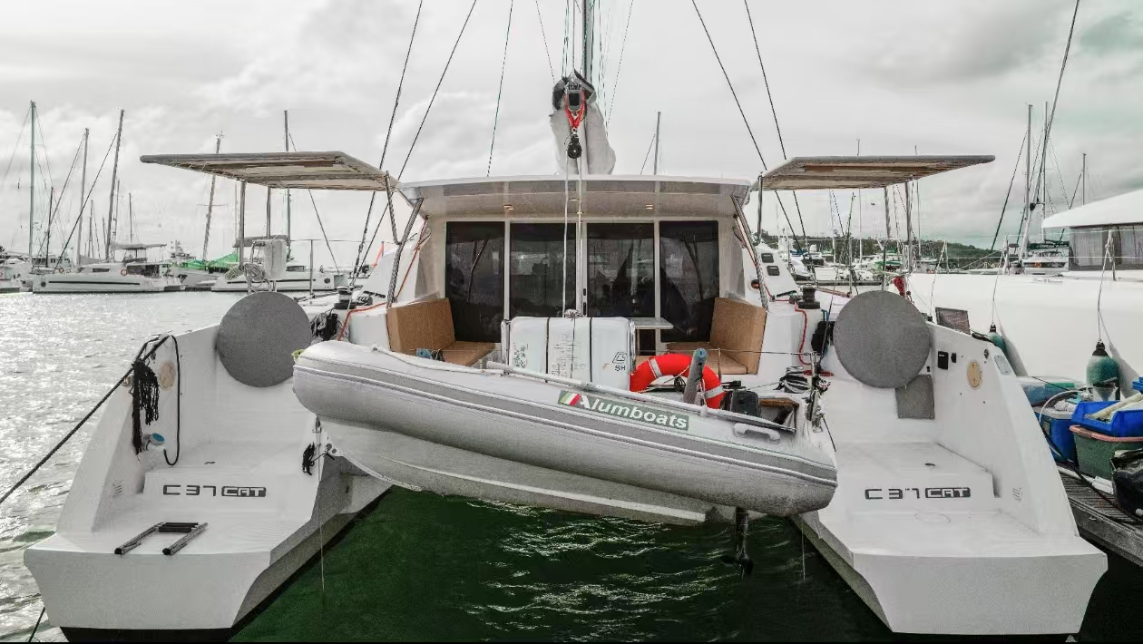 Comar Comet CAT 37 — photo 3