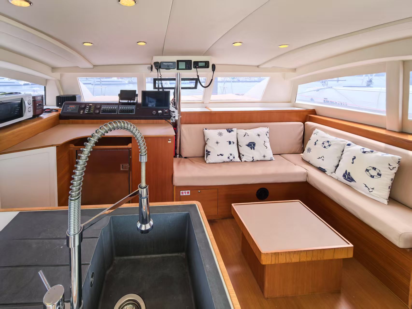 Comar Comet CAT 37 — photo 11
