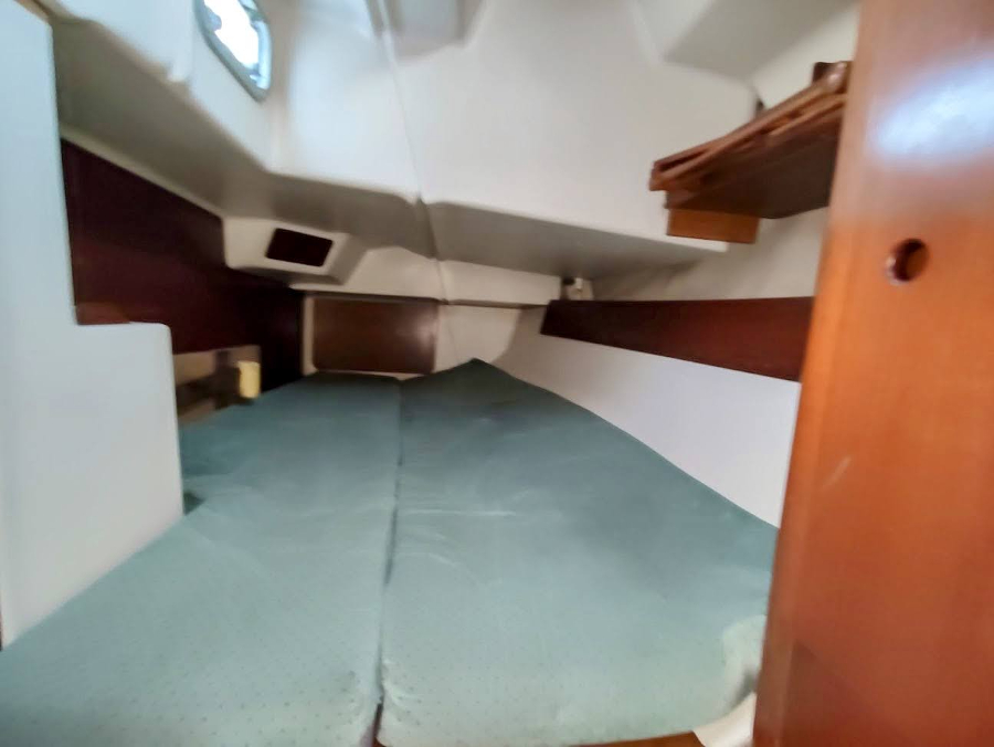 Beneteau Oceanis 321 — photo 11