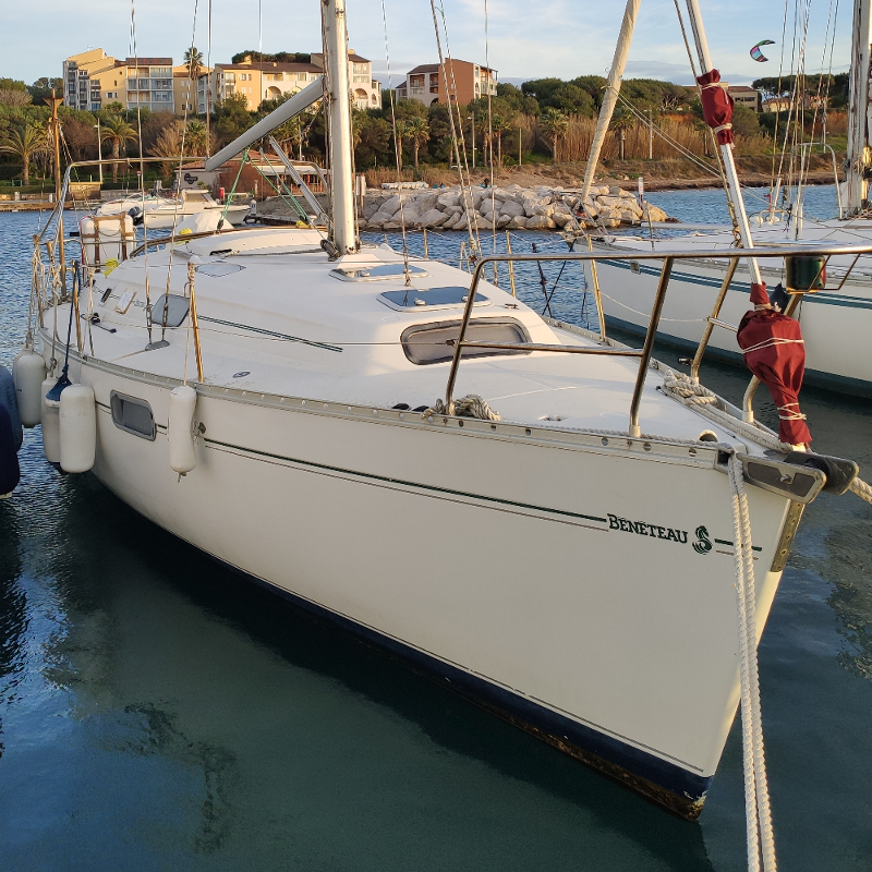 Beneteau Oceanis 321 — photo 15