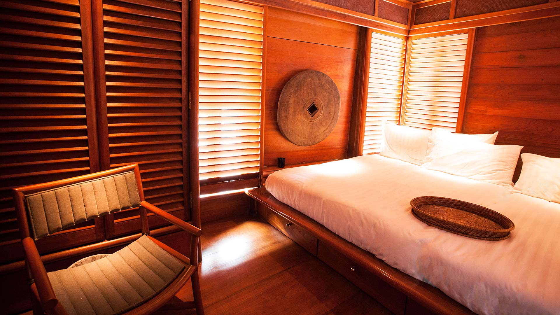 Custom Wooden Yacht — photo 6