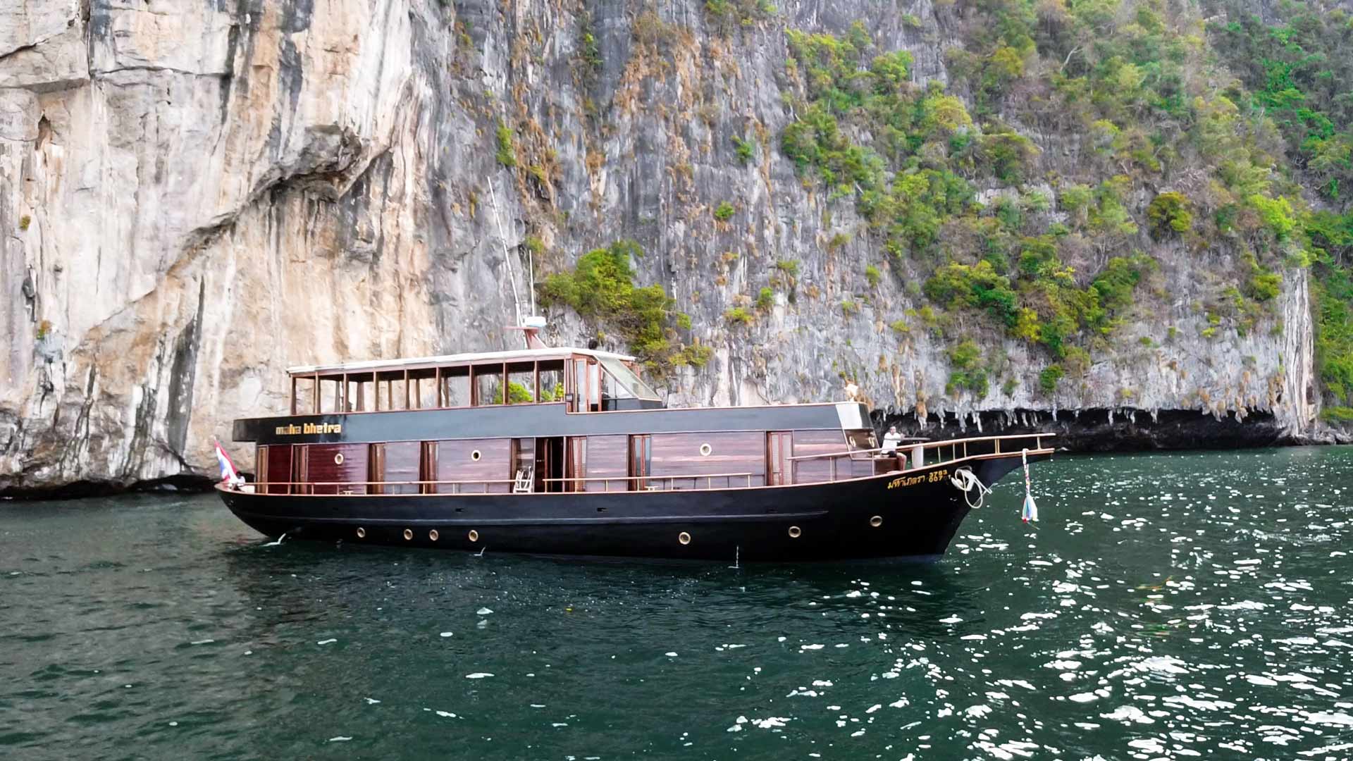 Custom Wooden Yacht — photo 7