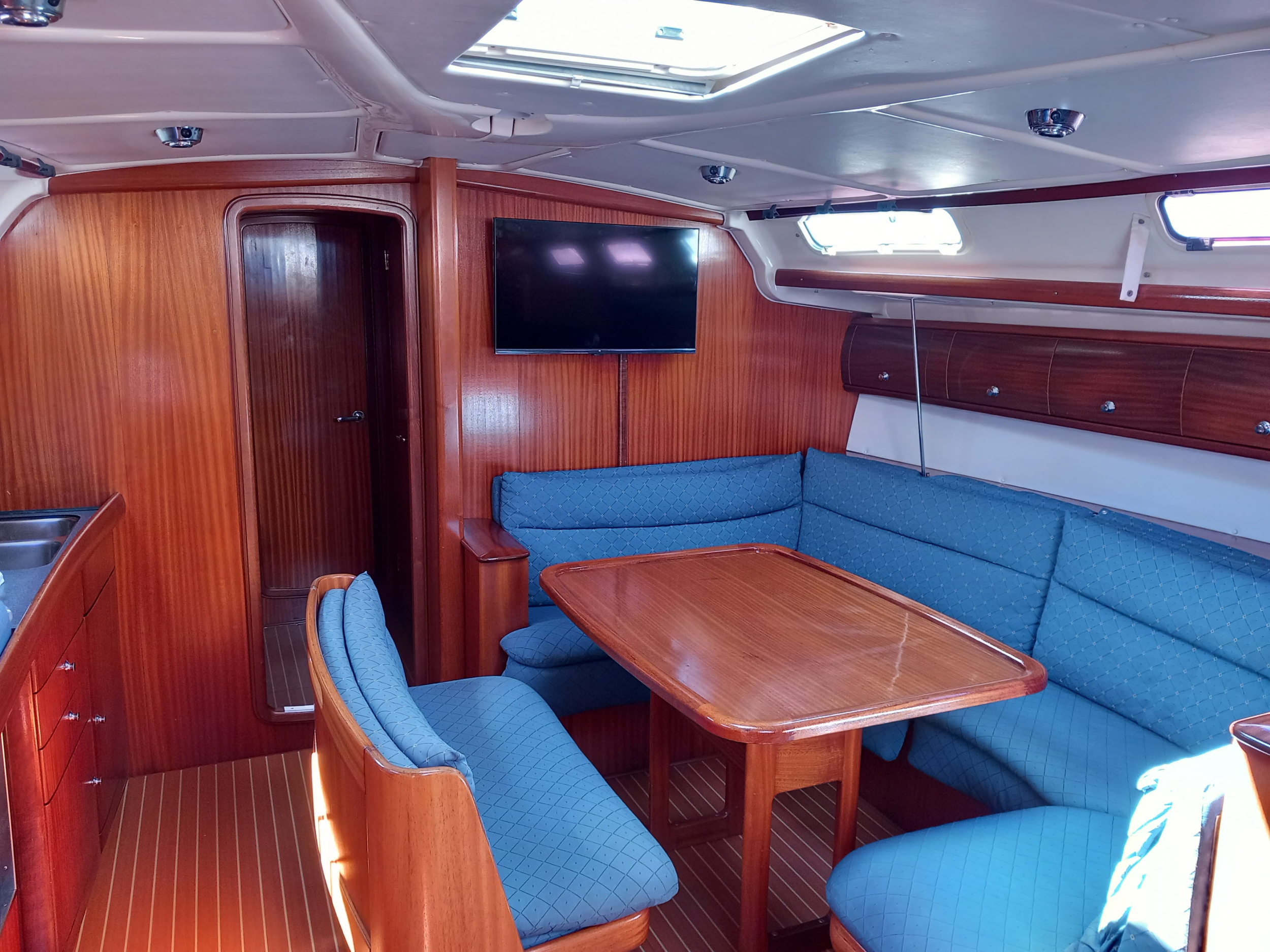 BAVARIA 44 — photo 5