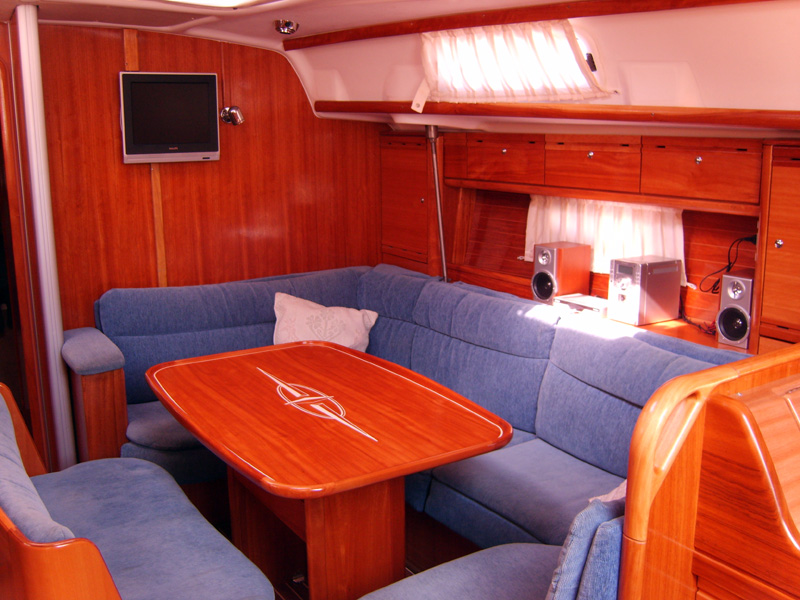 BAVARIA 42 CRUISE — photo 3