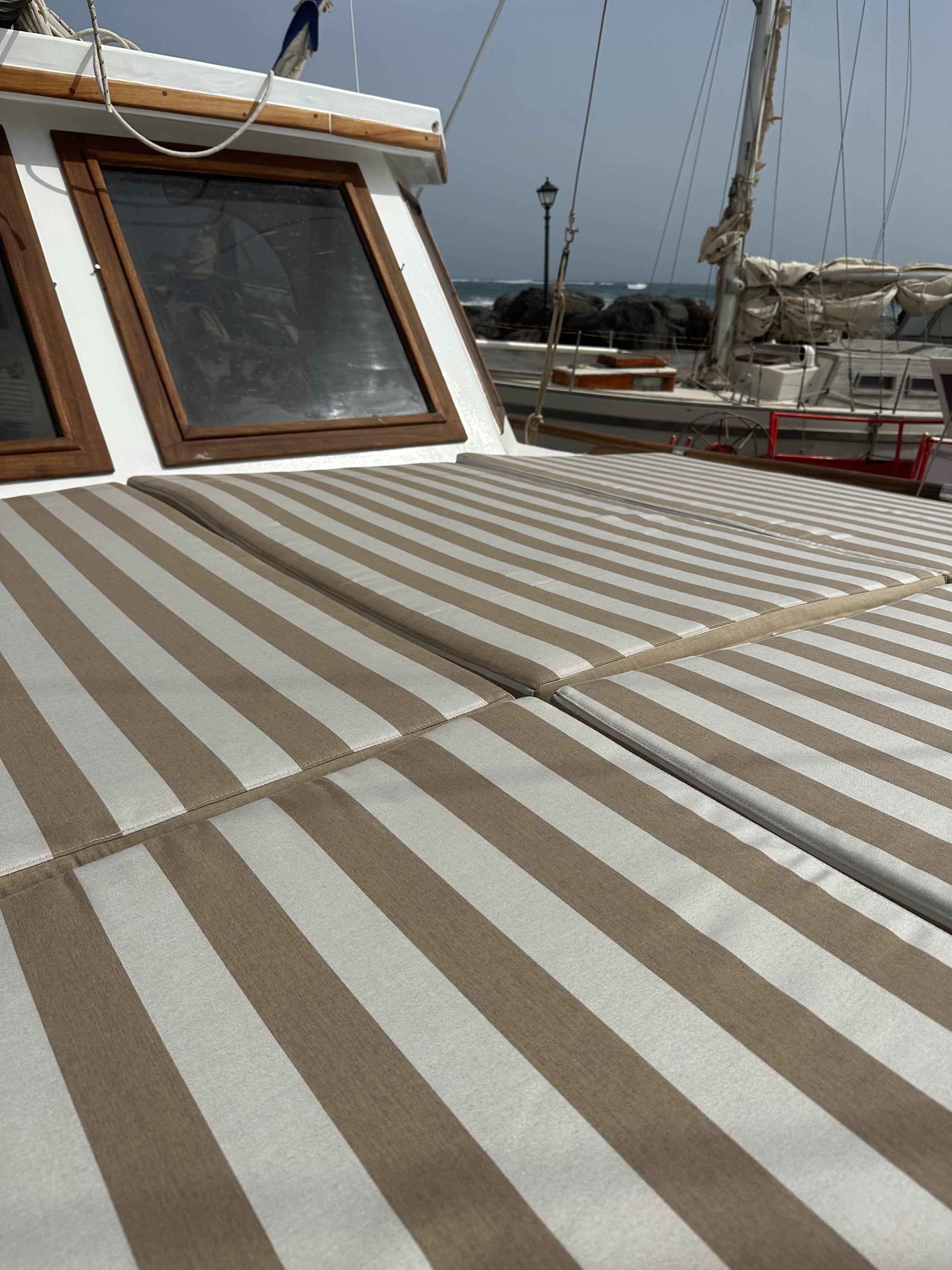 50 feet wooden sailing yacht — photo 6