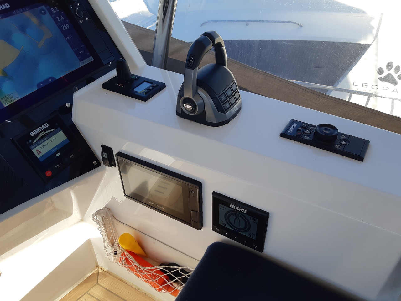 NAUTITECH 47 POWER CAT — photo 25