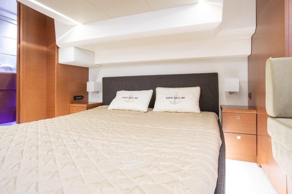 Prestige 550 Fly — photo 4