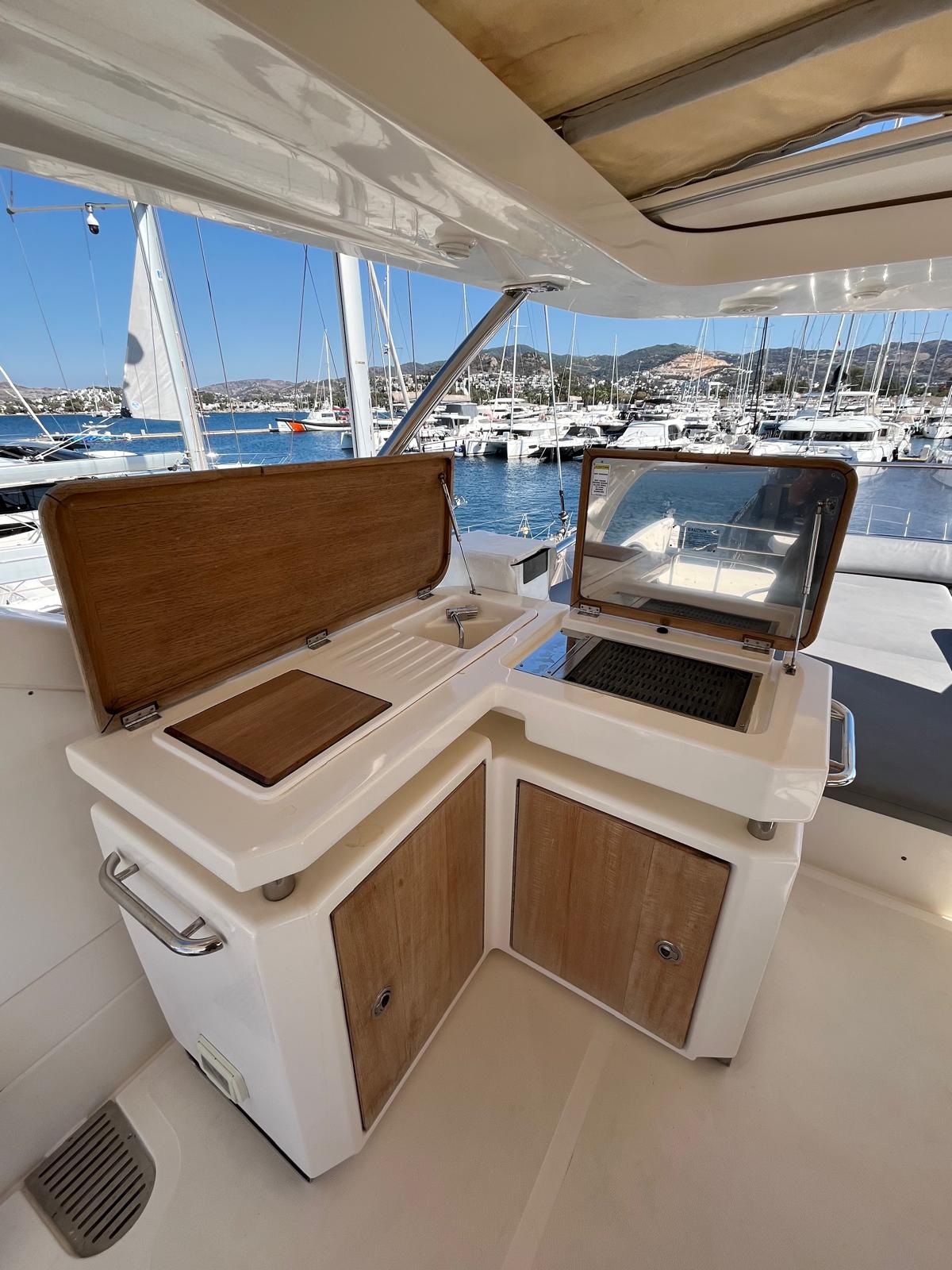 Azimut 70 — photo 28