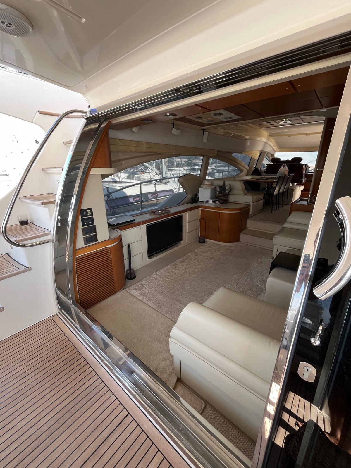 Azimut 70 — photo 29