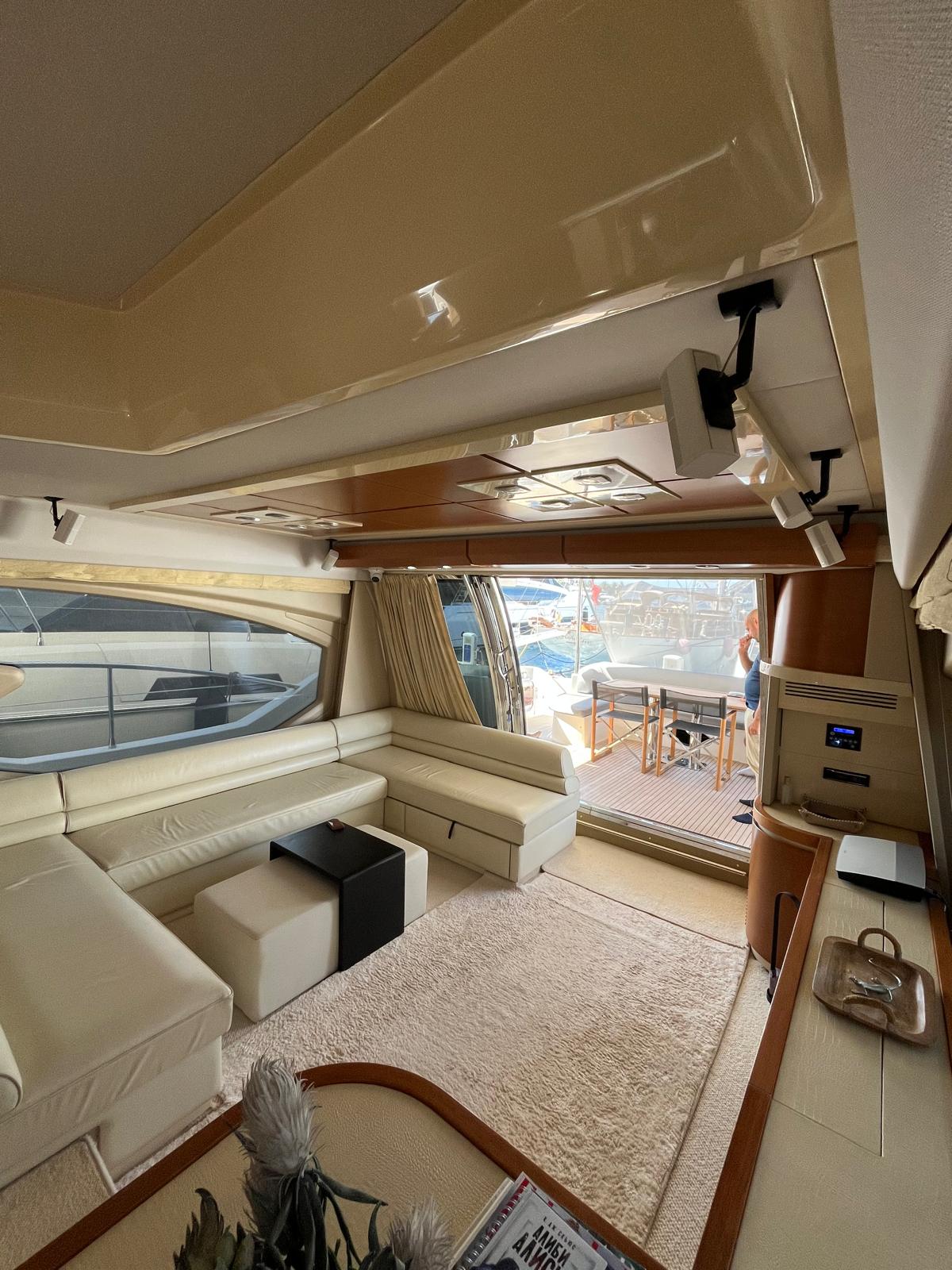 Azimut 70 — photo 4