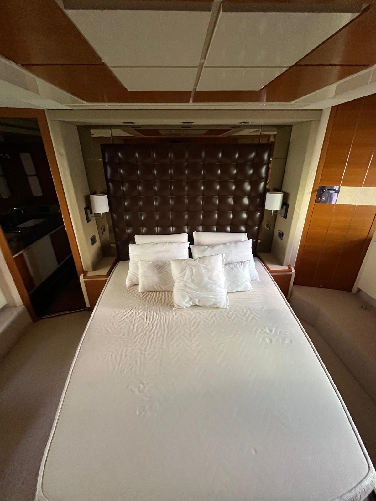 Azimut 70 — photo 9