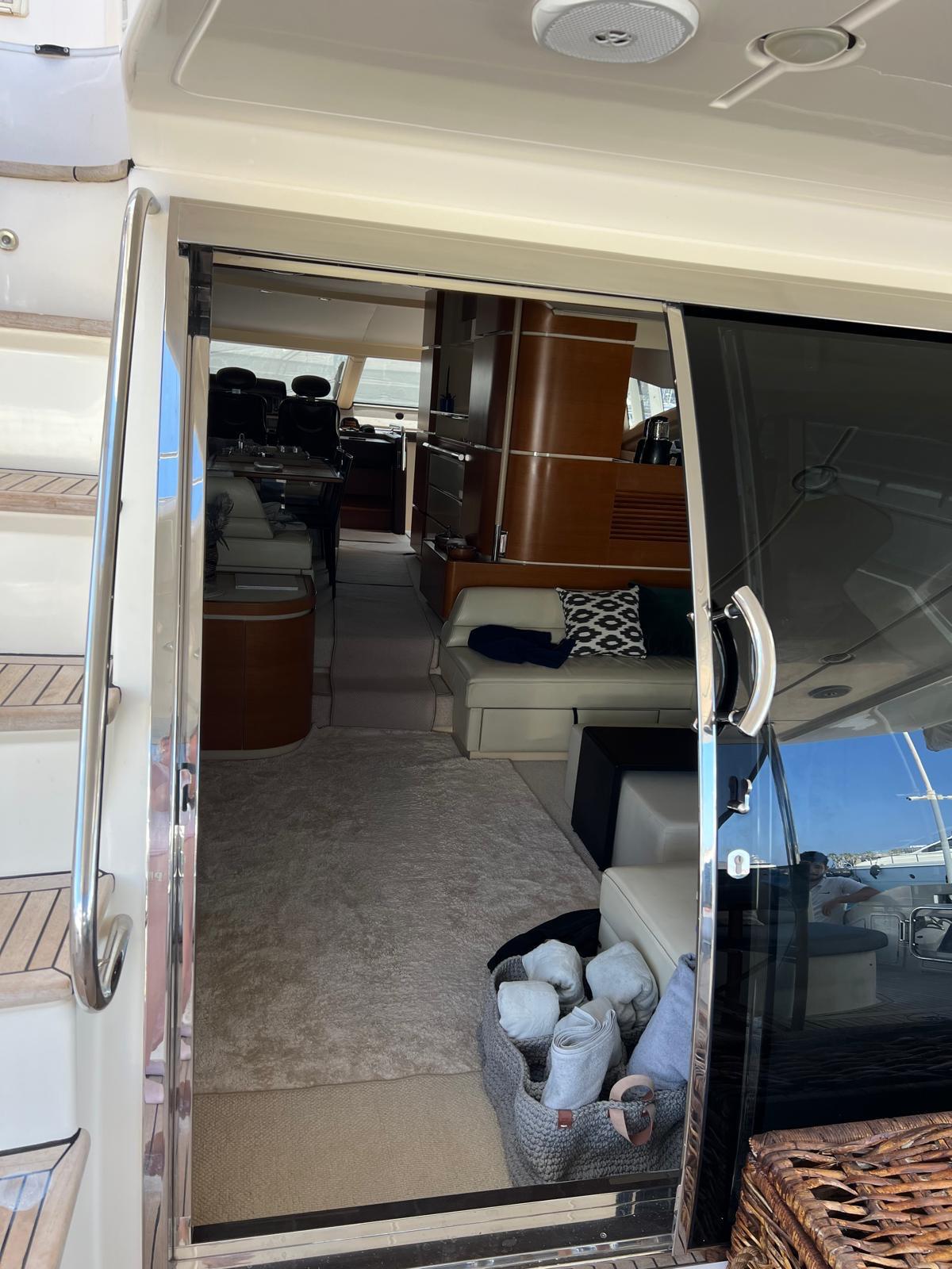 Azimut 70 — photo 12