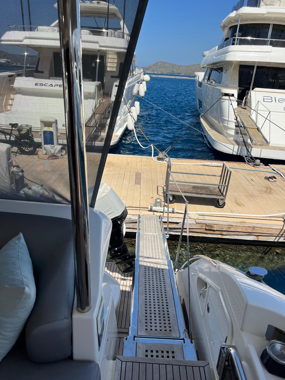 Azimut 70 — photo 19
