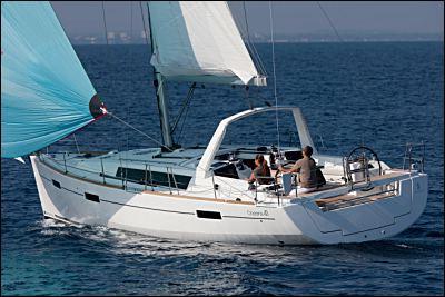 Photo #1 - Oceanis 41.1 (Theresa) en Furnari - 48550