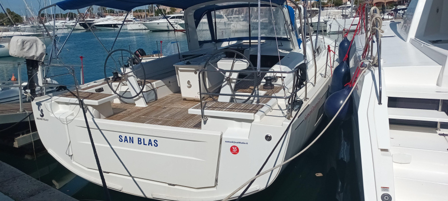 Photo #1 - Oceanis 51.1 (San Blas) en Furnari - 52670