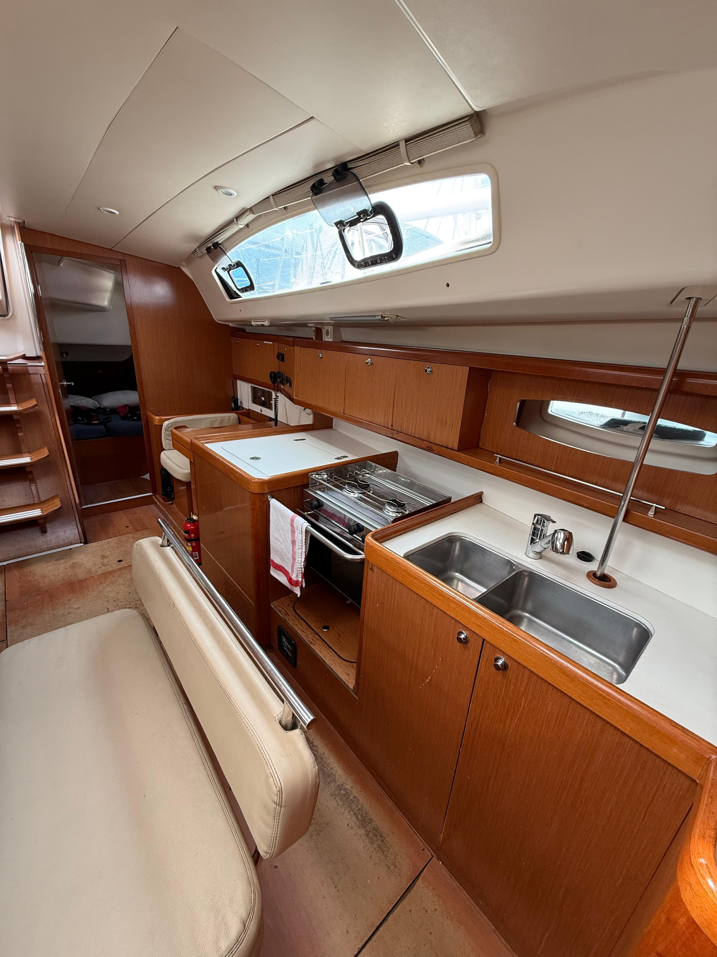 Oceanis 43 — photo 21
