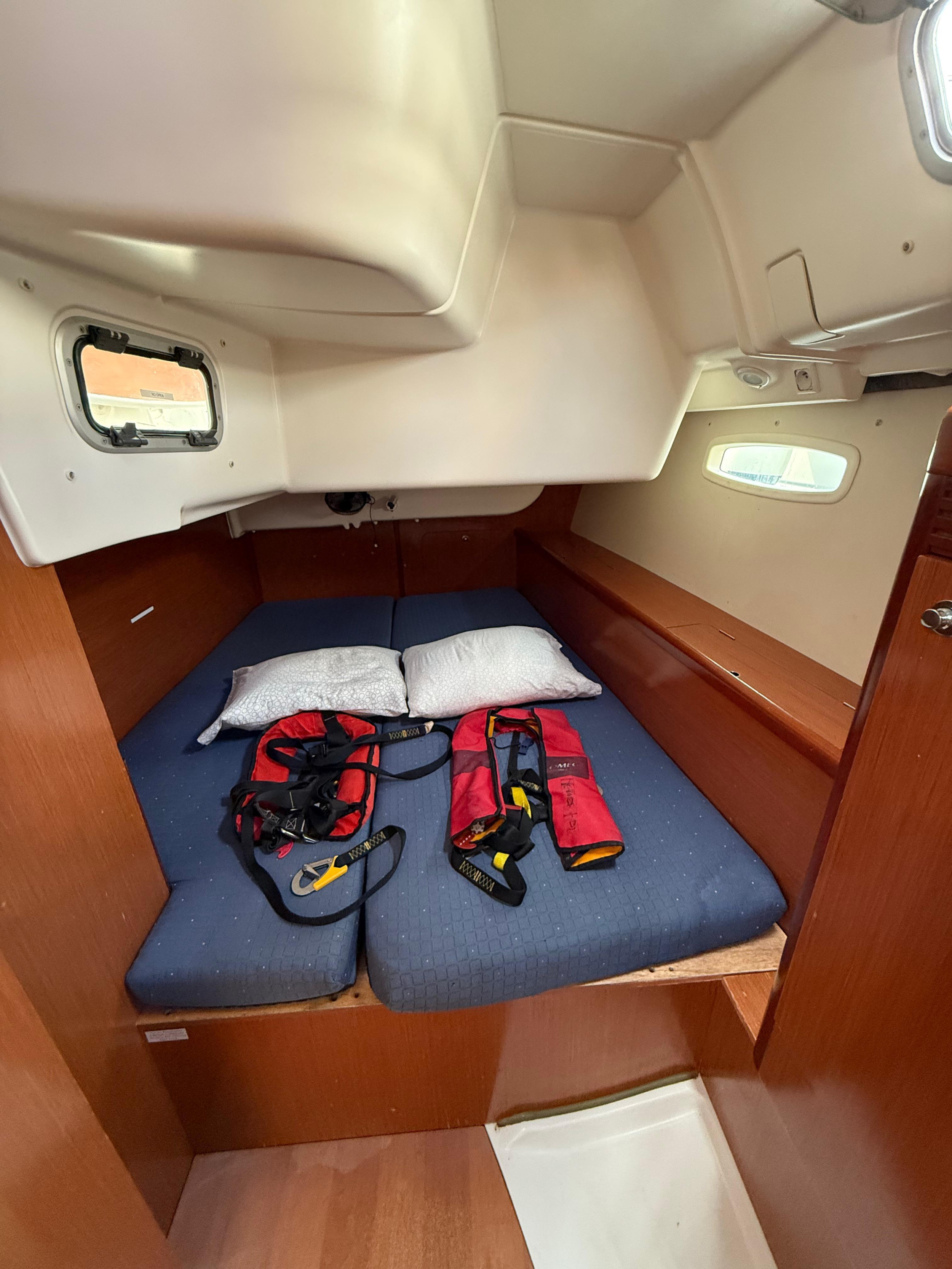 Oceanis 43 — photo 25