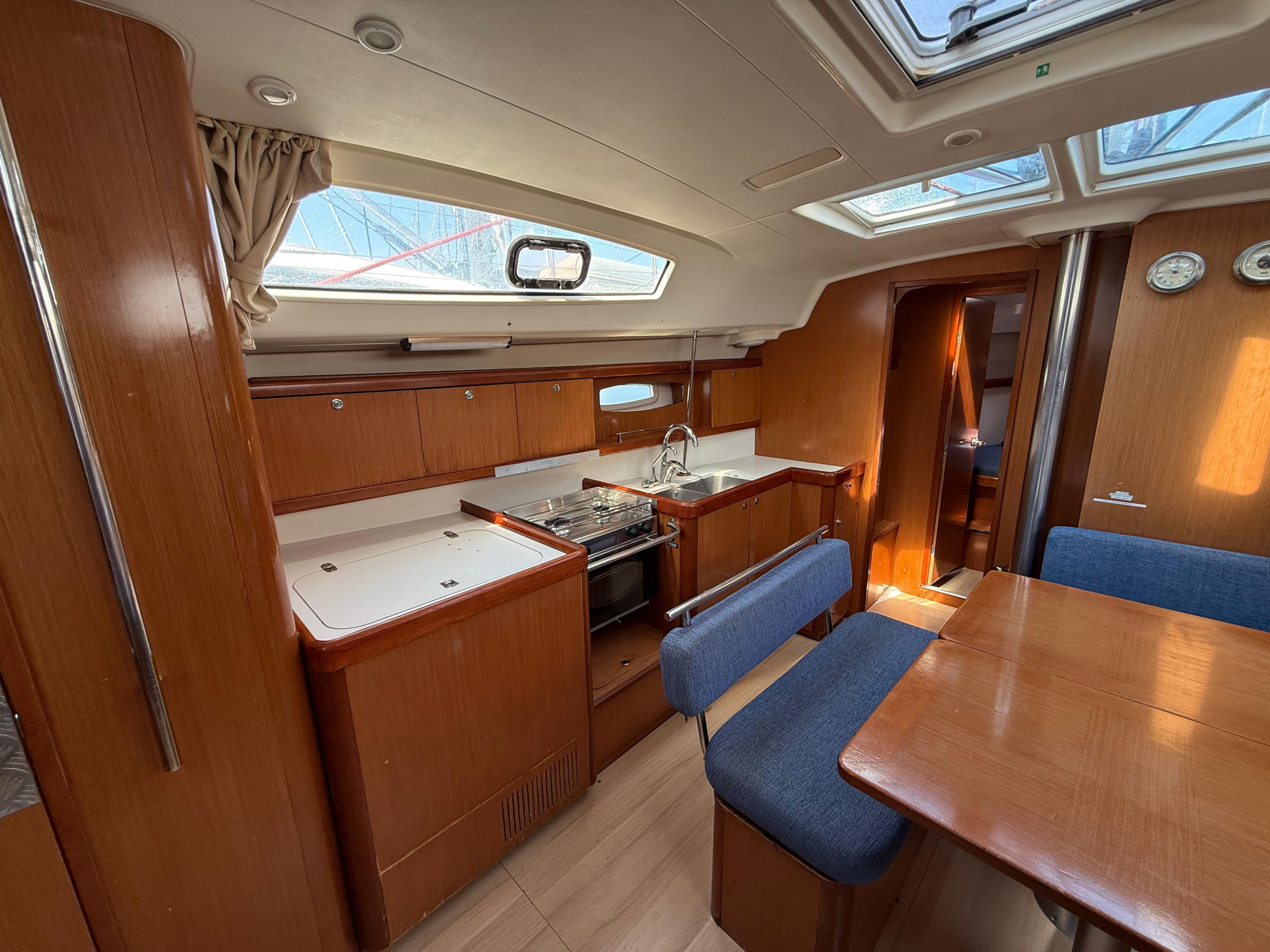Oceanis 43 — photo 29