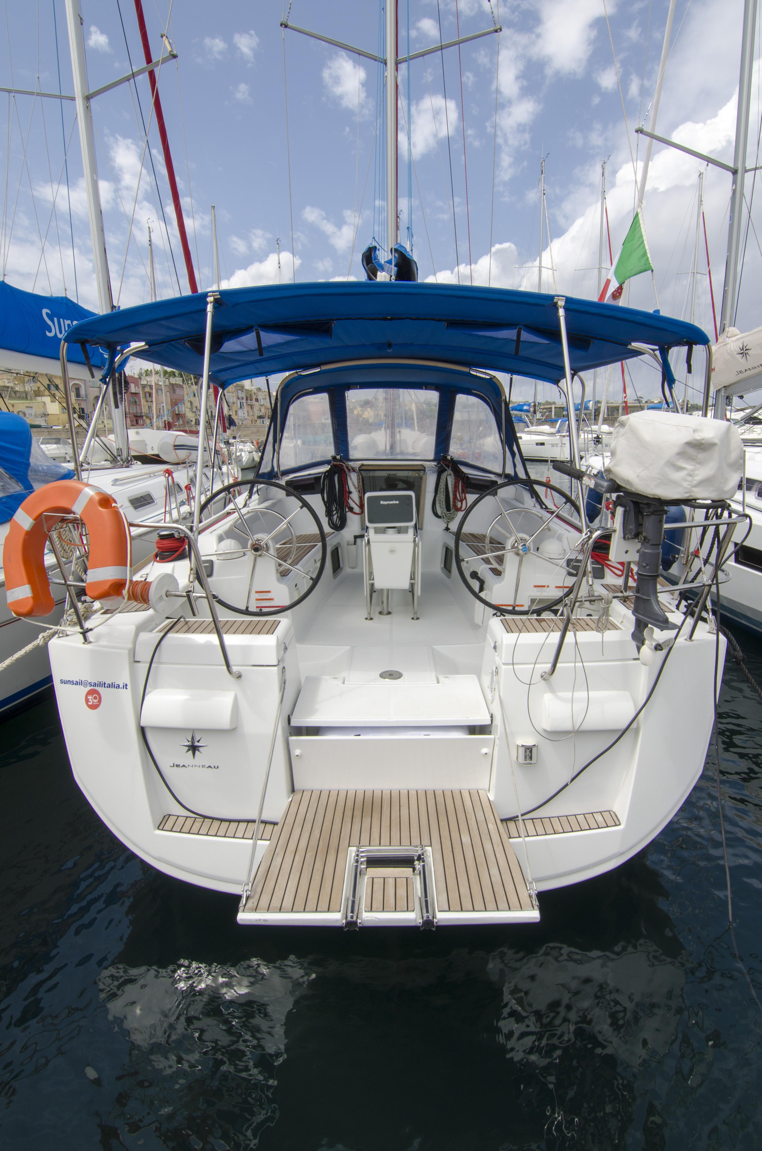 Sun Odyssey 409 — photo 2