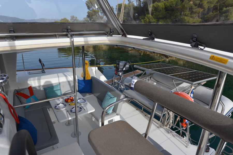Lagoon 400 S2 — photo 10