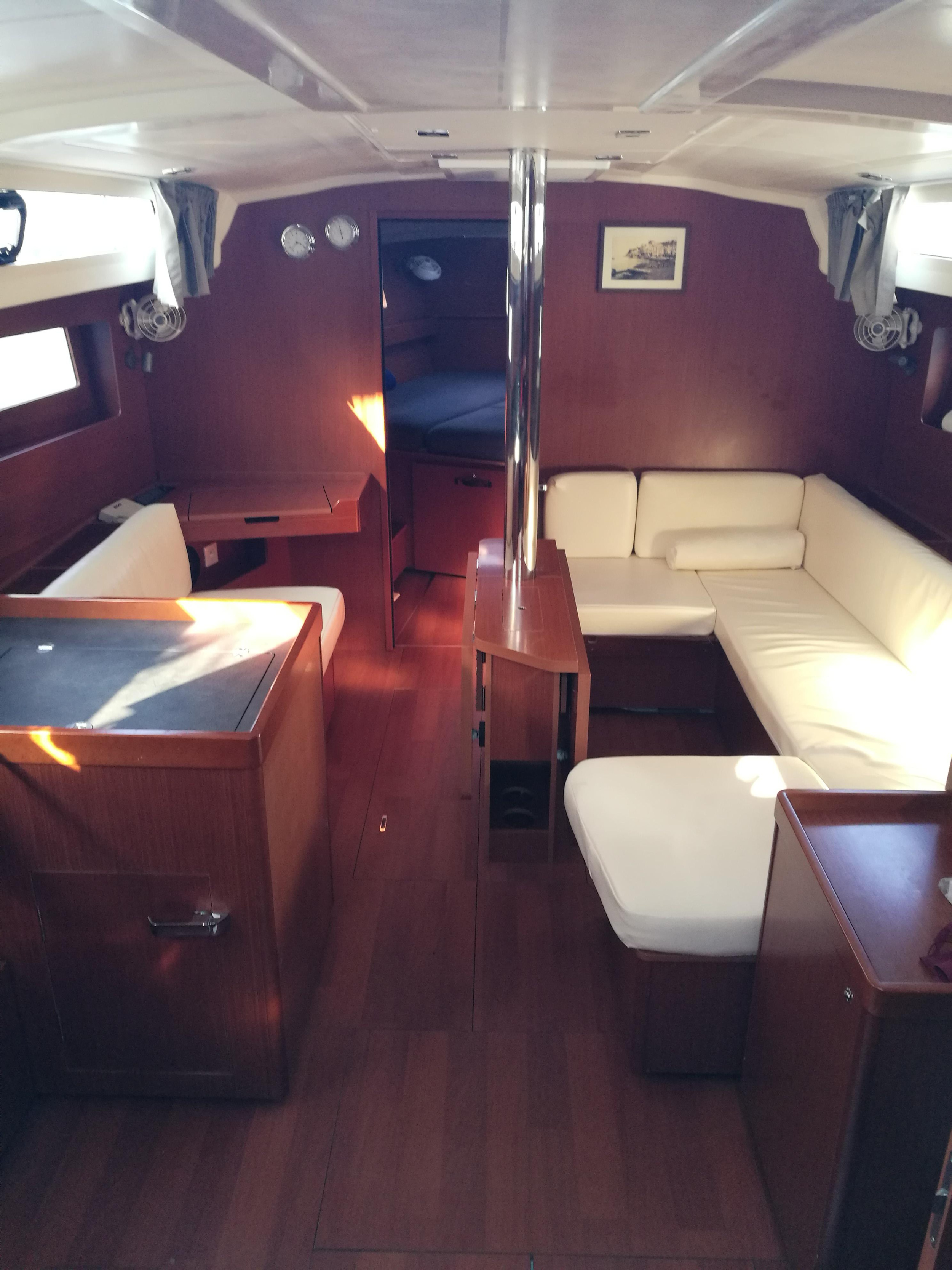 Oceanis 41.1 — photo 4