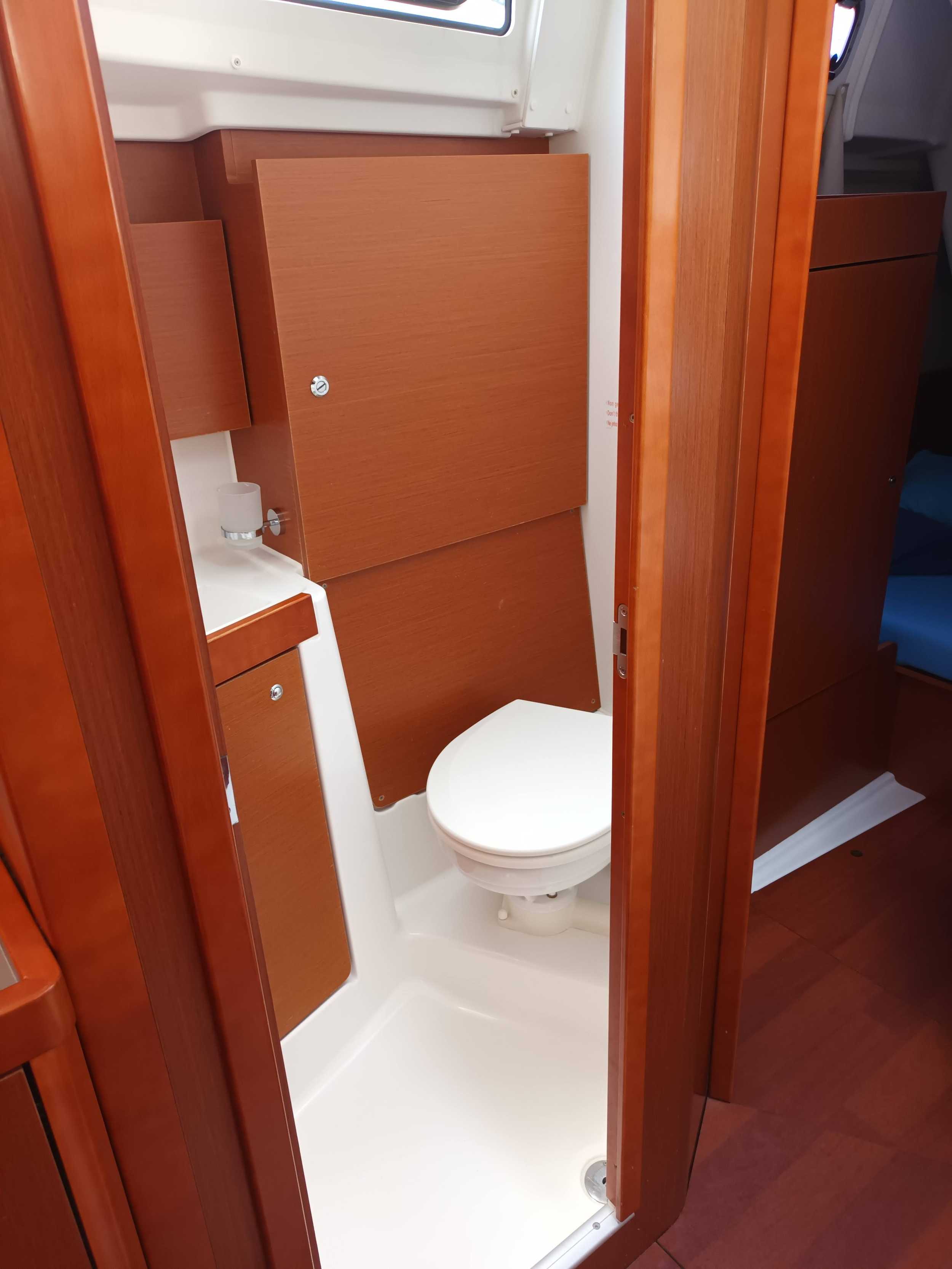Oceanis 38.1 — photo 3