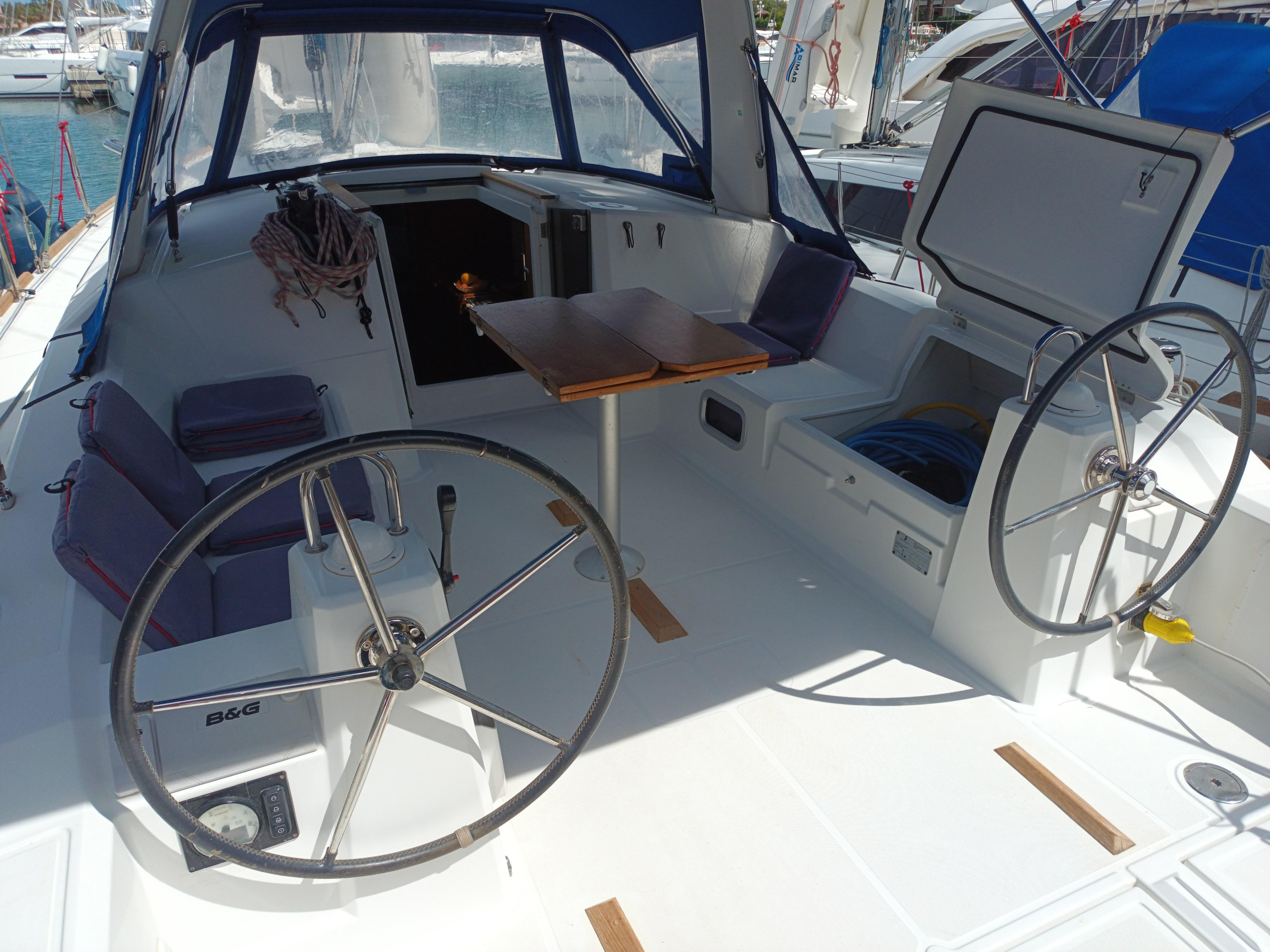 Oceanis 38.1 — photo 7
