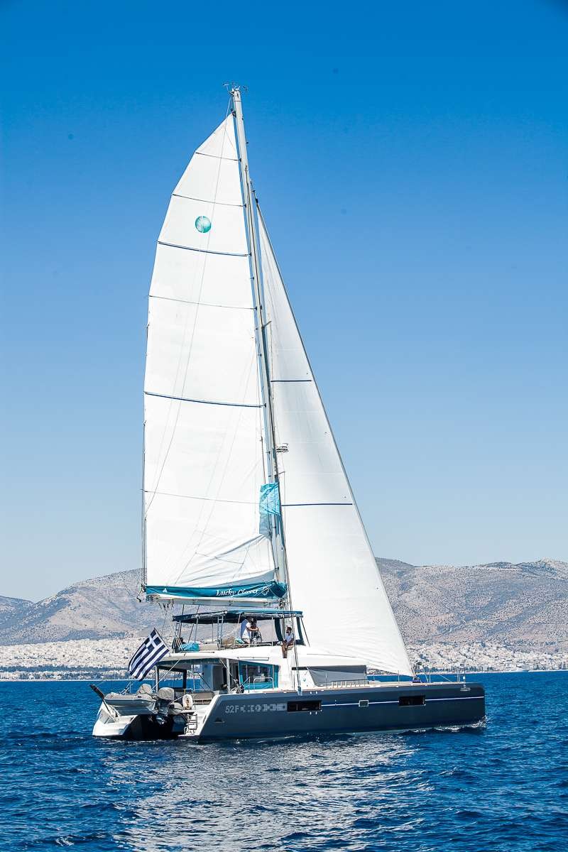 Lagoon 52F — photo 9