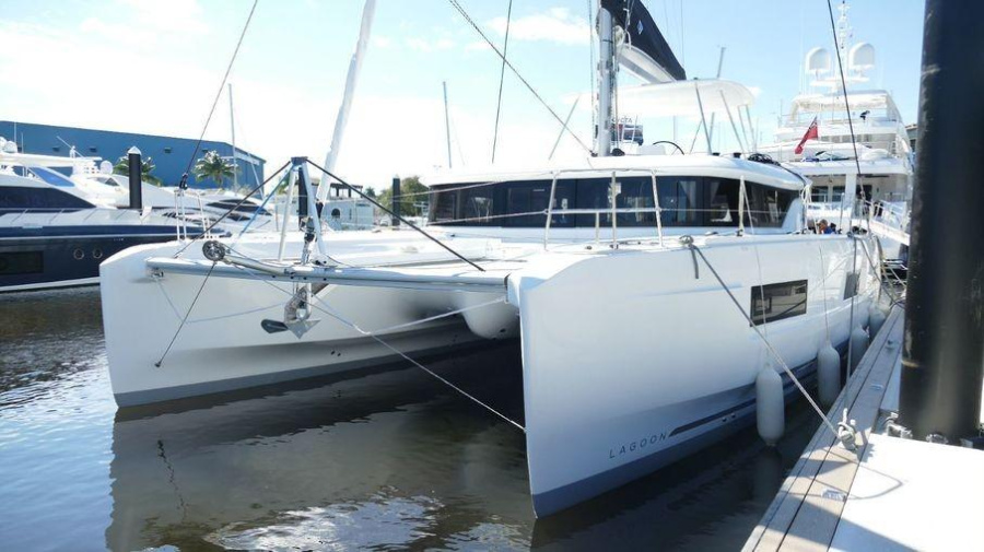 Lagoon 46 - Premium — photo 8