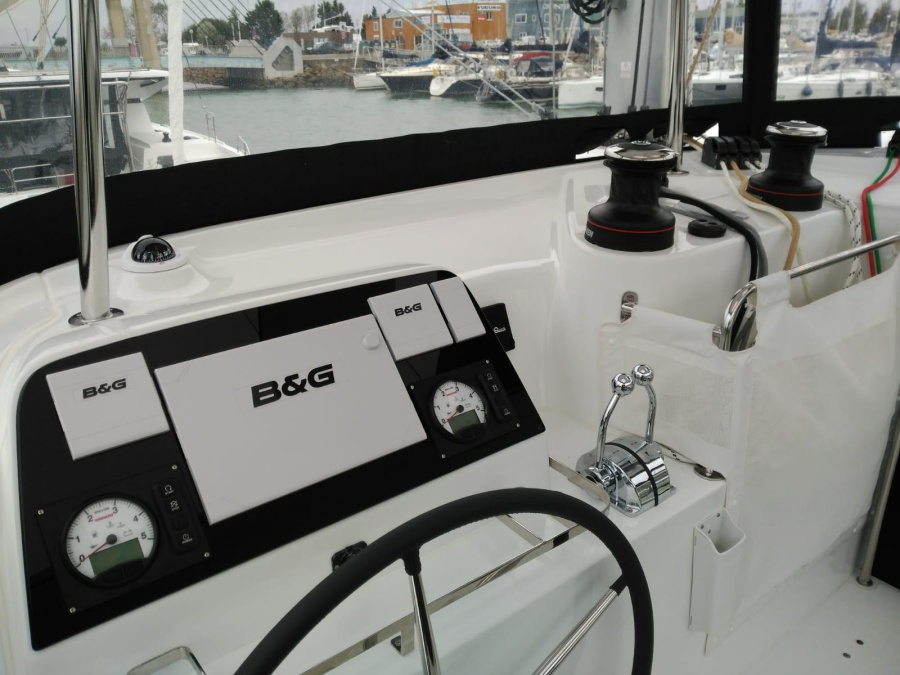 Lagoon 42 - Premium — photo 2