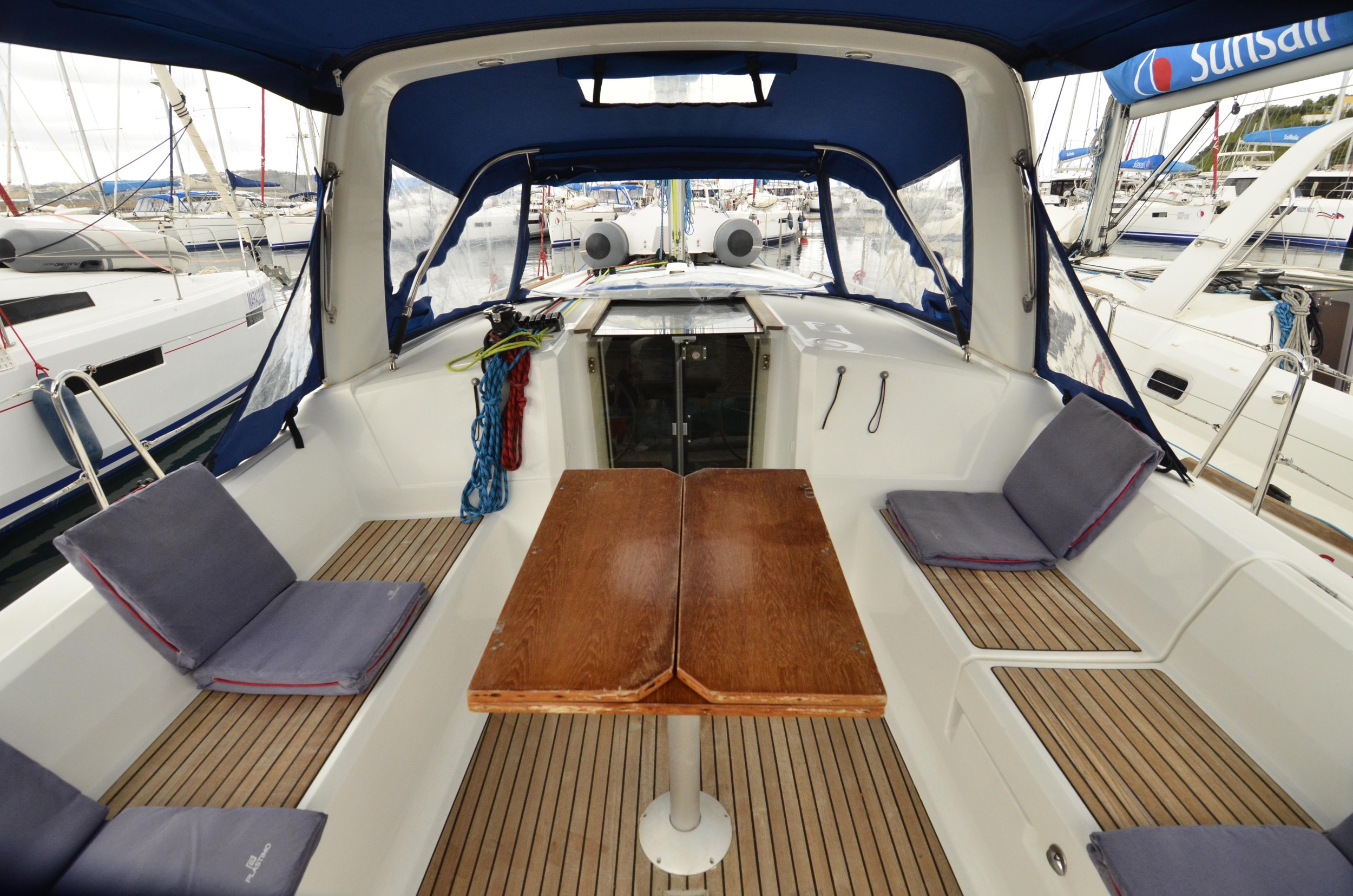Oceanis 38.1 — photo 4