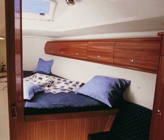 Bavaria 36 — photo 3