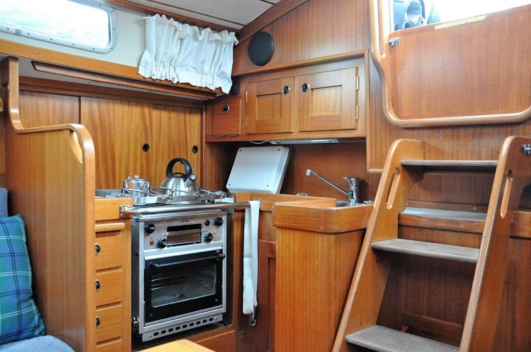 Hallberg Rassy 36 — photo 8