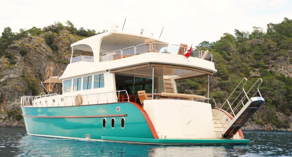 Motoryacht — photo 15