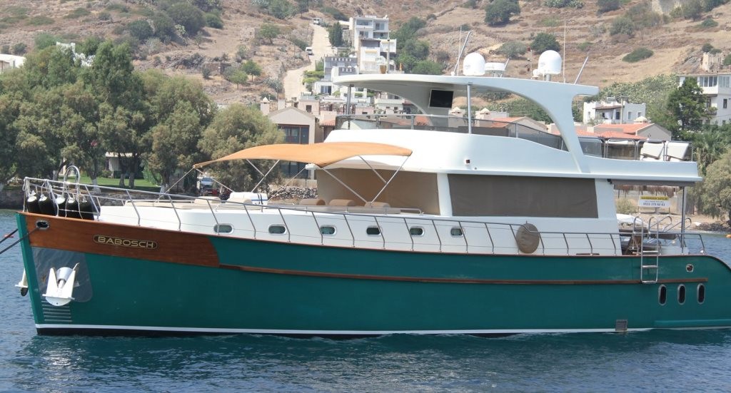 Motoryacht — photo 1
