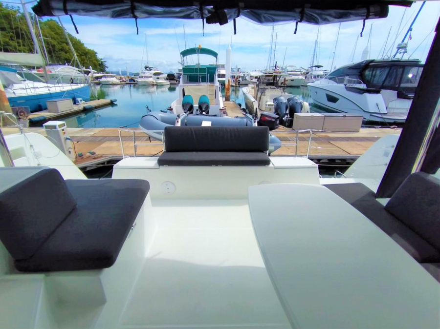 Lagoon 40 — photo 7