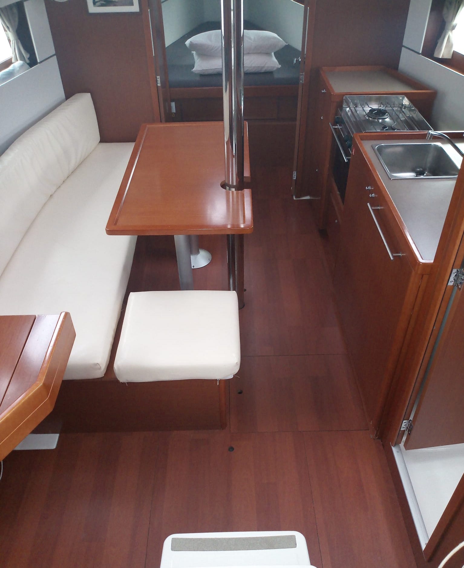 Oceanis 35.1 — photo 4