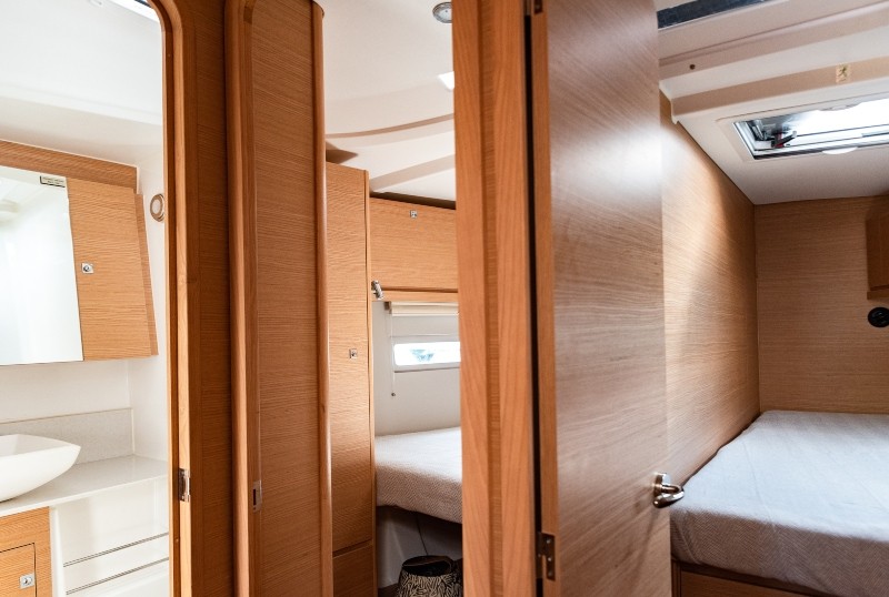 Dufour 520 GL — photo 22