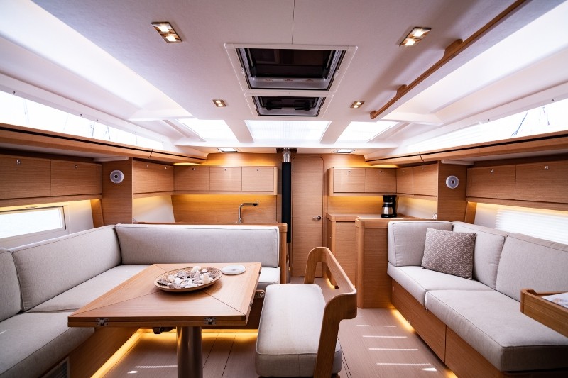 Dufour 520 GL — photo 9