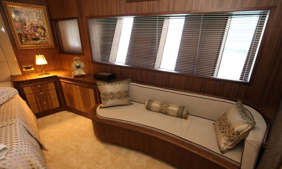 Motoryacht — photo 30