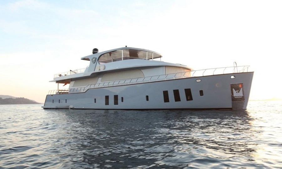 Motoryacht — photo 2