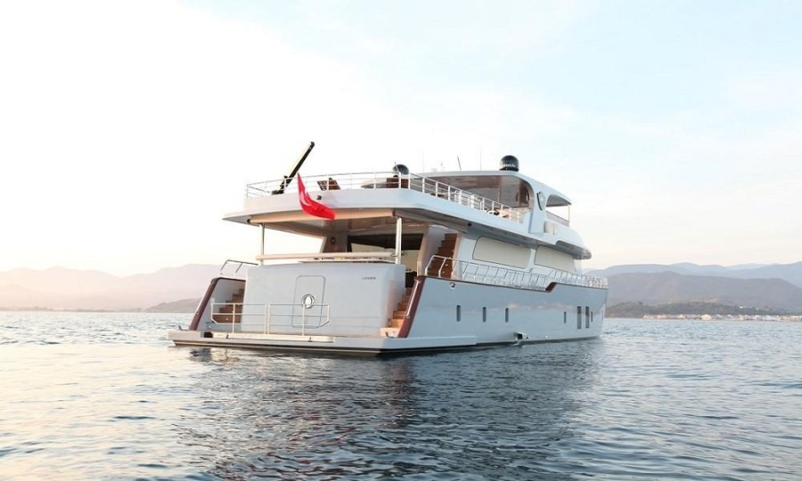 Motoryacht — photo 7