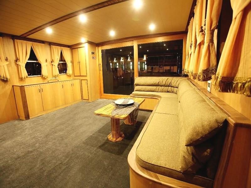 Motor Yacht — photo 15