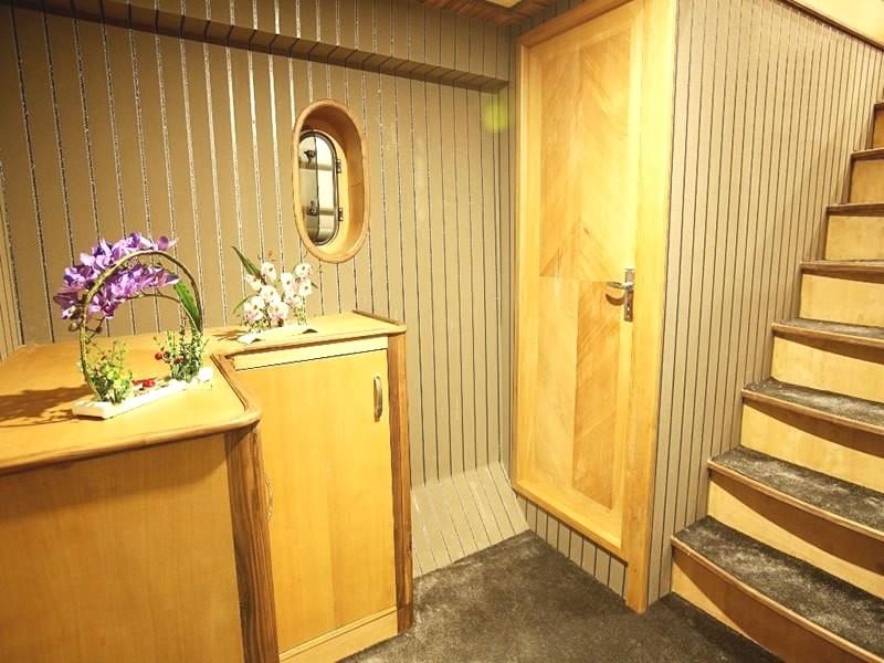 Motor Yacht — photo 17