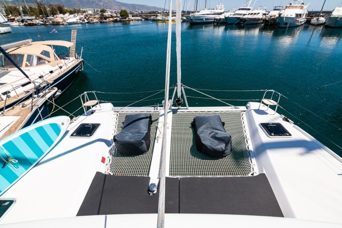 Lagoon 42 — photo 2