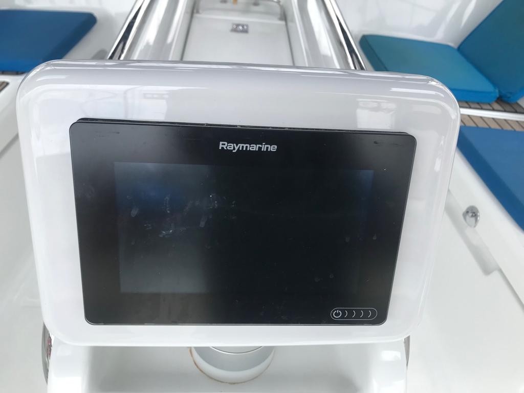 Sun Odyssey 419 — photo 12
